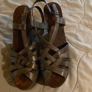 Michael’s Khors 3 inch heels brown